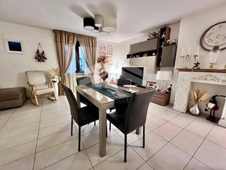 Trilocale in Vendita a Campobasso, 110'000&euro;, 95 m²