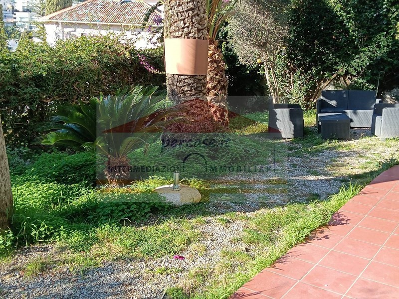 Quadrilocale in Vendita a Sanremo, 420'000&euro;, 104 m²