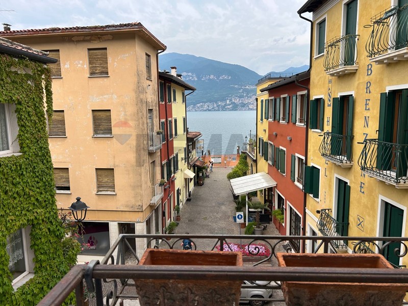 Trilocale in Vendita a Brenzone sul Garda, 395'000&euro;, 80 m²