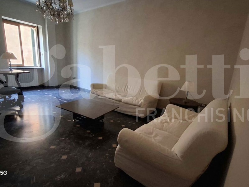 Quadrilocale in Affitto a Verona, 1'800&euro;, 108 m²