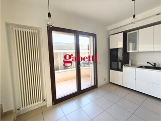 Trilocale in Vendita a San Clemente, 200'000&euro;, 82 m², arredato, con Box