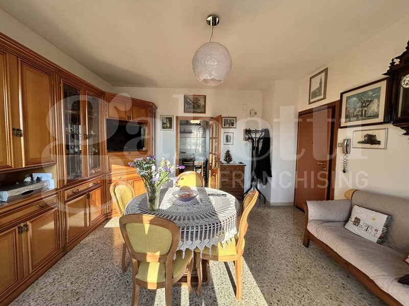 Attico in Vendita a Bologna, 429'000&euro;, 127 m², con Box