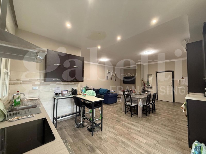 Trilocale in Vendita a Anzio, 155'000&euro;, 87 m²