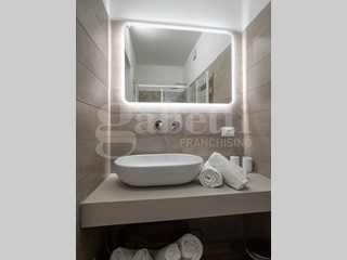 Bilocale in Vendita a Bologna, 249'000&euro;, 51 m², arredato