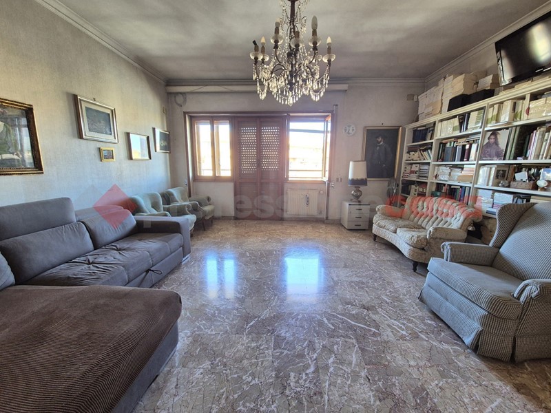 Attico in Vendita a Roma, 769'000&euro;, 285 m², con Box