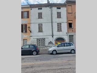 Casa Semi Indipendente in Vendita a Parma, 90'000&euro;, 390 m²