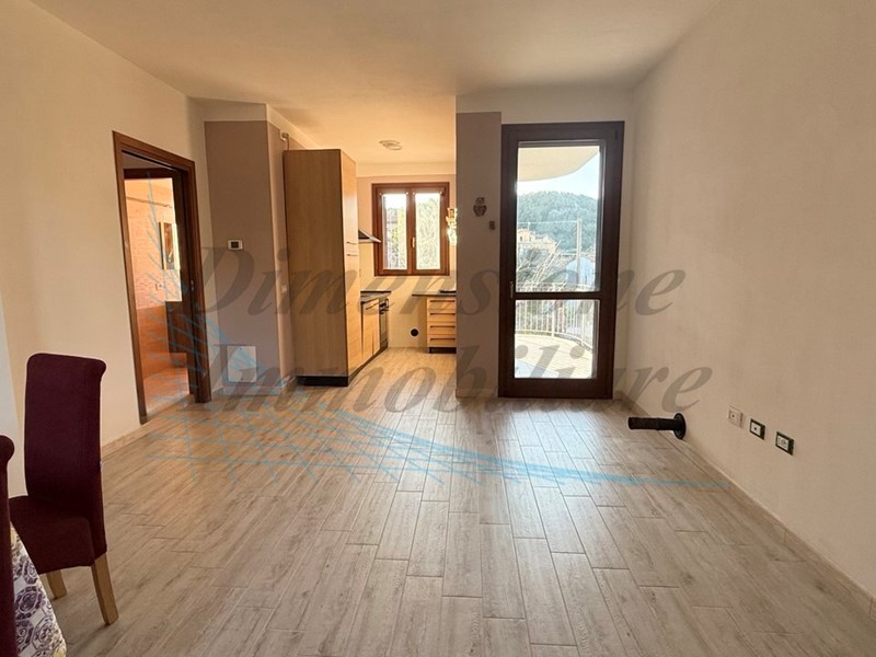 Trilocale in Vendita a Rosignano Marittimo, zona Nibbiaia, 157'000&euro;, 80 m², con Box