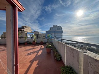 Stanza in Affitto a Catanzaro, zona Lido Casciolino, 300&euro;, 150 m², arredato