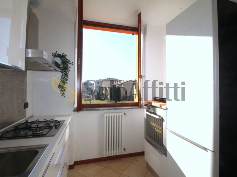 Trilocale in Affitto a Bulciago, 800&euro;, 83 m², arredato