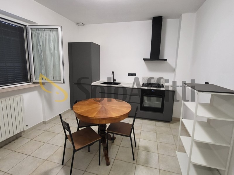 Quadrilocale in Affitto a Serra de' Conti, zona Osteria, 400&euro;, 75 m², con Box