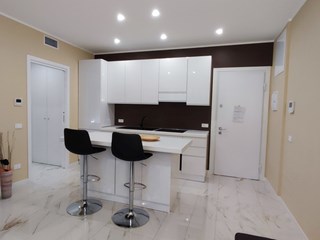 Bilocale in Affitto a Parma, zona san lazzaro, 1'200&euro;, 50 m², arredato, con Box