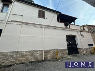 Bilocale in Vendita a Sant'Arpino, 100'000&euro;, 73 m²