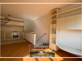 Trilocale in Vendita a Capraia e Limite, 195'000&euro;, 70 m², con Box