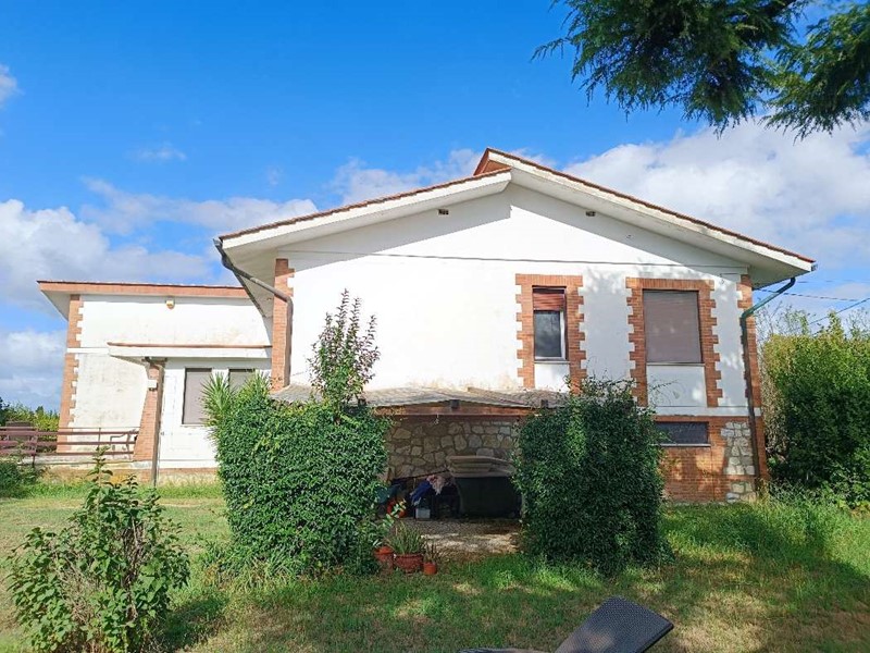 Appartamento in Vendita a Fauglia, 106'500&euro;, 222 m²