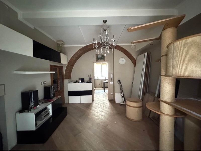 Trilocale in Vendita a Massa, 190'000&euro;, 80 m², arredato