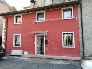 Casa Semi Indipendente in Affitto a Carrara, 600&euro;, 86 m², arredato