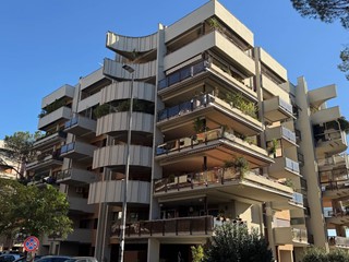 Appartamento in Vendita a Roma, 750'000&euro;, 179 m²