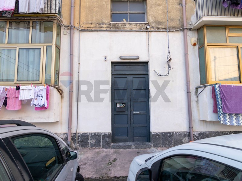 Quadrilocale in Vendita a Catania, 50'000&euro;, 86 m²