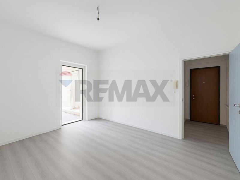 Bilocale in Vendita a Catania, 59'000&euro;, 66 m²