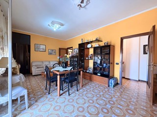 Quadrilocale in Vendita a Siracusa, 100'000&euro;, 136 m²