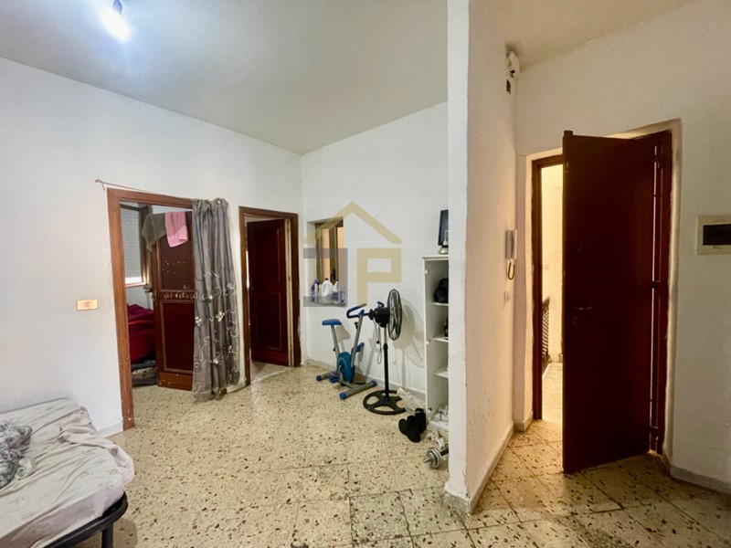 Trilocale in Vendita a Palermo, 52'000&euro;, 70 m²