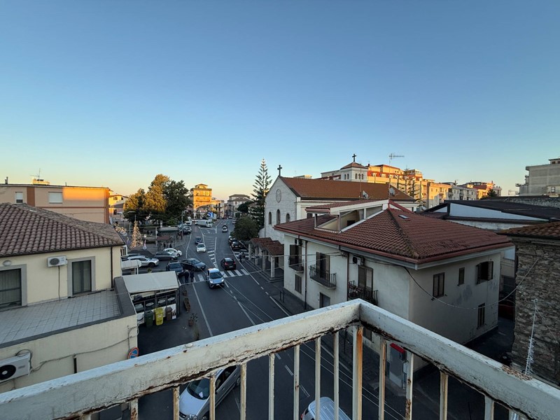 Appartamento in Vendita a Catanzaro, 340'000&euro;, 185 m²