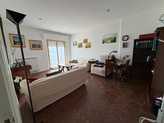 Appartamento in Vendita a Amandola, 110'000&euro;, 130 m²