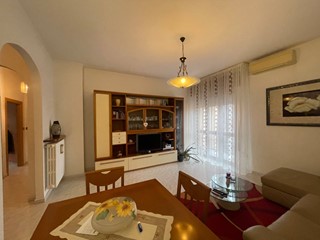 Trilocale in Vendita a Ferrara, 87'000&euro;, 85 m²