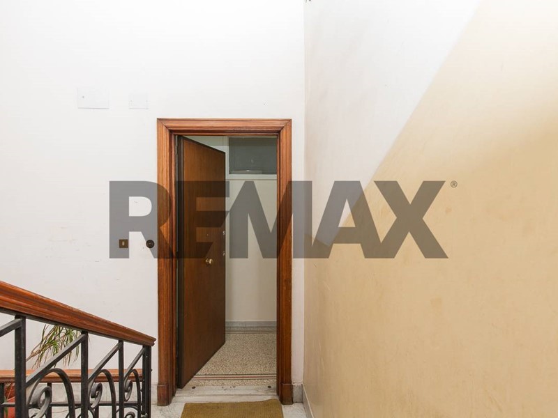 Appartamento in Affitto a Catania, 1'800&euro;, 240 m²