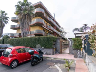Quadrilocale in Vendita a Giarre, 179'000&euro;, 125 m²