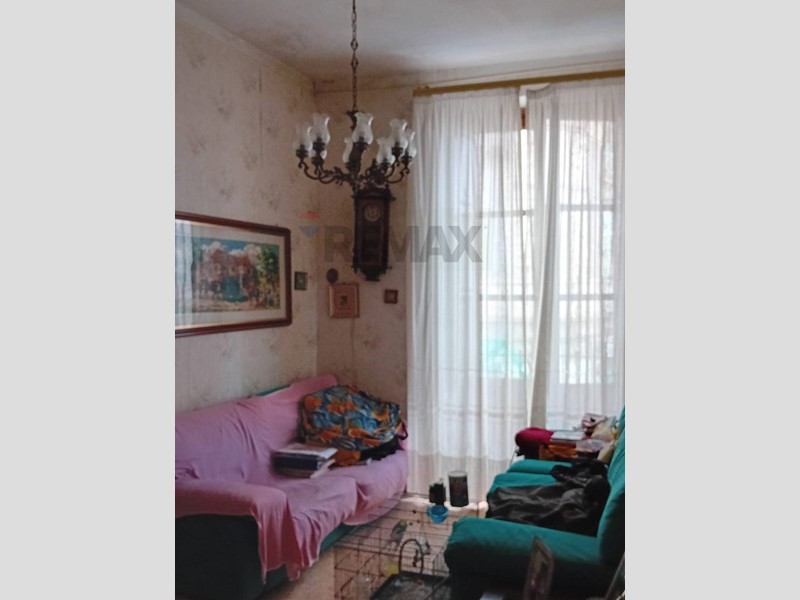 Appartamento in Vendita a Catania, 130'000&euro;, 115 m²