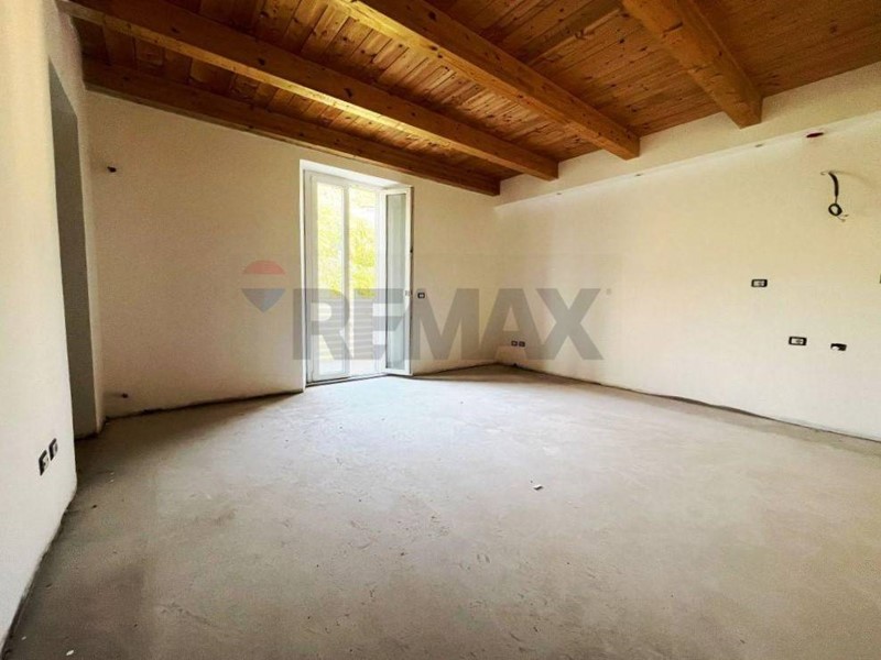 Quadrilocale in Vendita a Vernio, 175'000&euro;, 70 m²