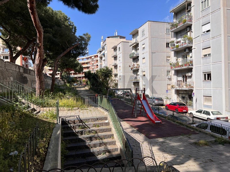 Trilocale in Vendita a Messina, 75'000&euro;, 91 m²