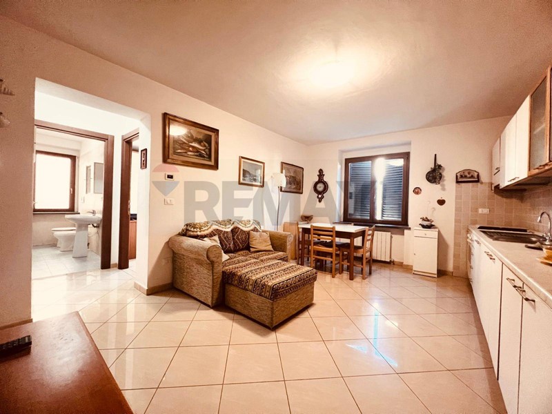 Trilocale in Vendita a Castellina Marittima, 135'000&euro;, 70 m²