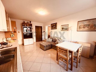 Trilocale in Vendita a Castellina Marittima, 135'000&euro;, 70 m²