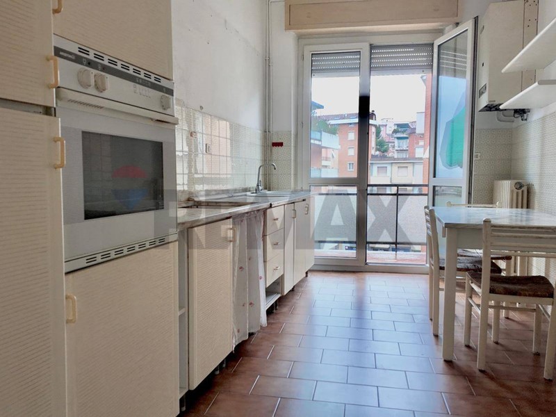 Quadrilocale in Vendita a Ancona, 129'000&euro;, 106 m²