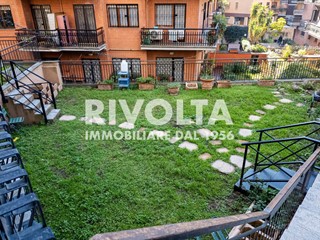 Bilocale in Vendita a Roma, 420'000&euro;, 85 m²