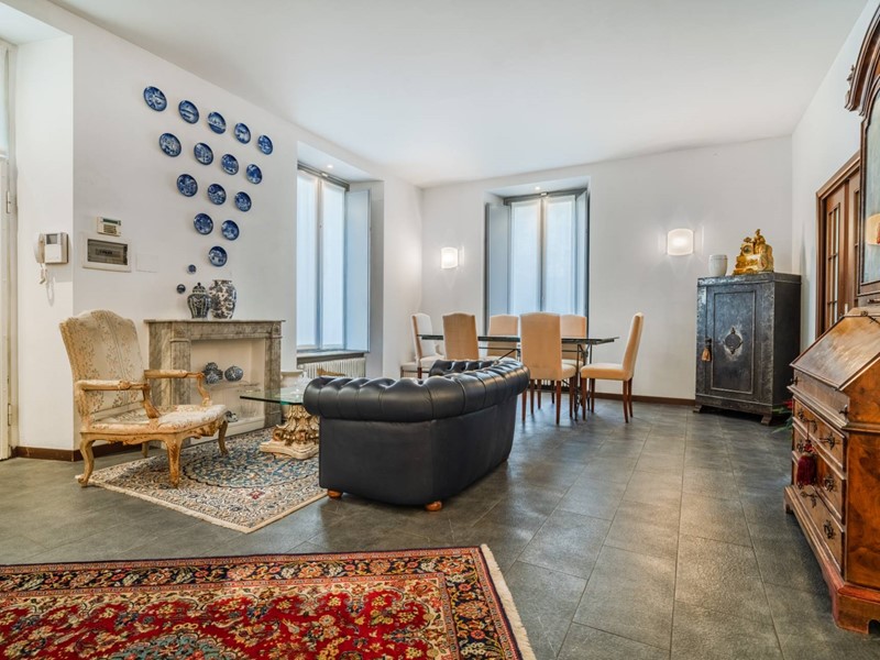 Appartamento in Vendita a Como, 1'300'000&euro;, 250 m²