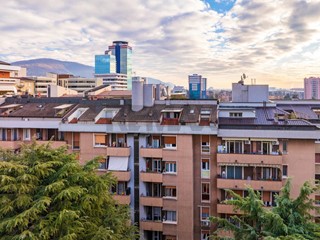 Trilocale in Vendita a Brescia, 210'000&euro;, 111 m²