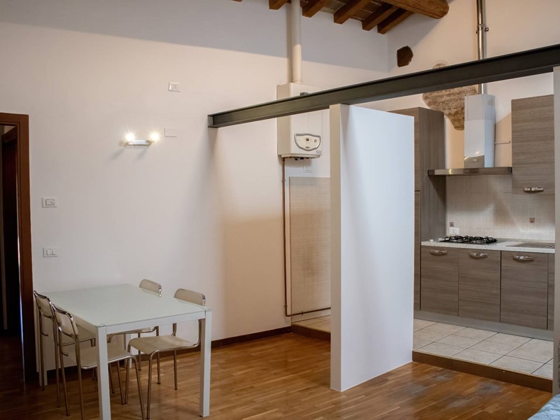Bilocale in Vendita a Mantova, 120'000&euro;, 70 m²