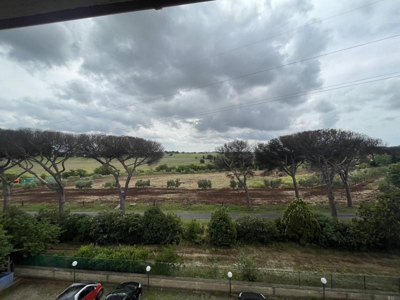 Bilocale in Vendita a Roma, 99'000&euro;, 47 m²