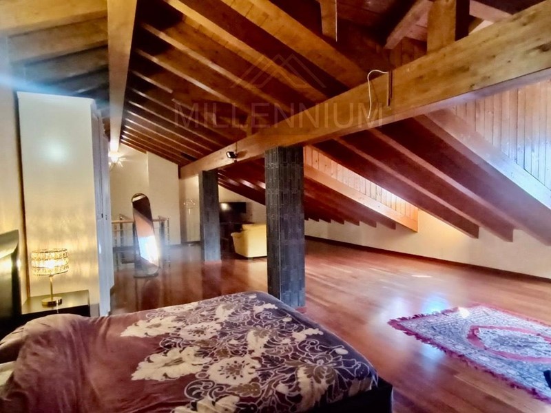 Attico in Vendita a Arona, 380'000&euro;, 140 m²