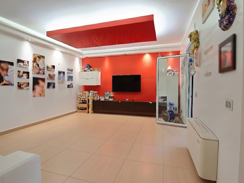 Trilocale in Vendita a Bari, 258'000&euro;, 90 m²