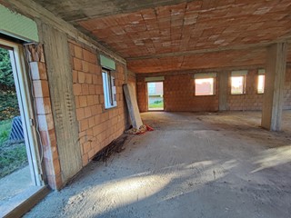 Villa in Vendita a Chiaravalle Centrale, 128'000&euro;, 140 m²