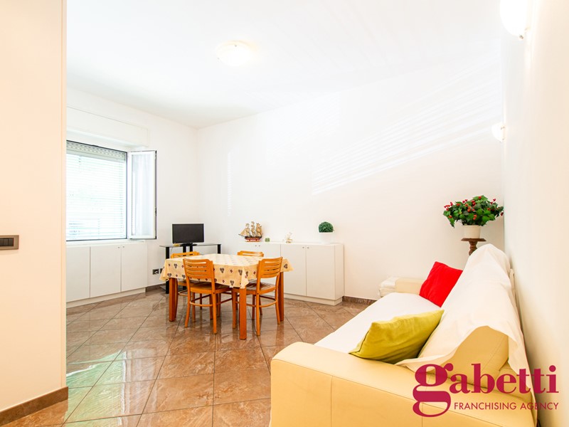 Bilocale in Affitto a Milano, 1'100&euro;, 67 m², arredato