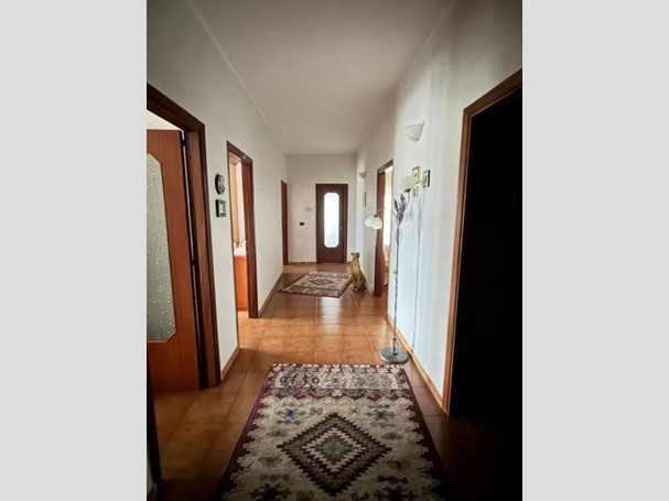 Quadrilocale in Affitto a Lamezia Terme, 650&euro;, 160 m², arredato