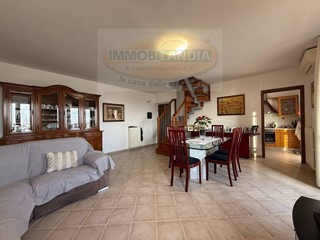 Quadrilocale in Vendita a Zelo Buon Persico, 239'000&euro;, 120 m²