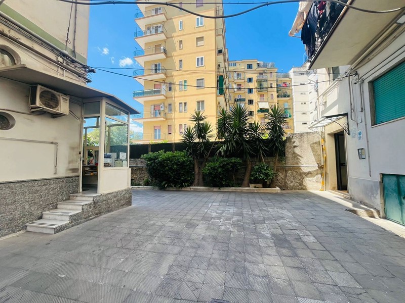 Trilocale in Affitto a Napoli, 850&euro;, 90 m²