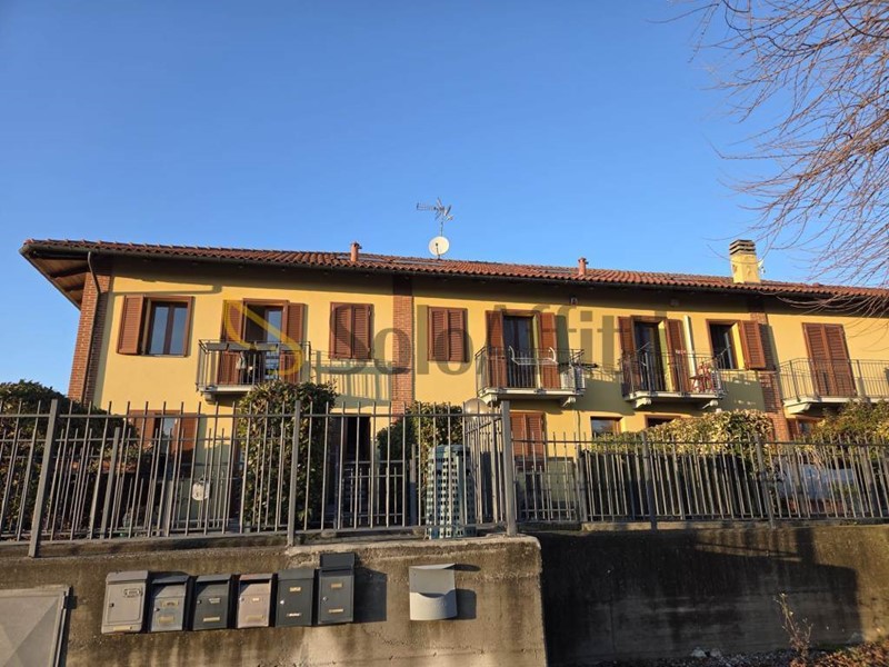 Trilocale in Affitto a Chieri, zona Strada Baldissero, 500&euro;, 66 m²