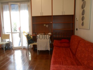 Monolocale in Affitto a Pavia, zona Ospedale, 430&euro;, 35 m², arredato